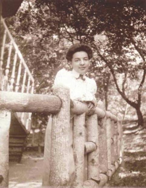 1. Dora Pejačević (1885-1923), Pejačević Castle, Našice, 1904, MGZ 44711