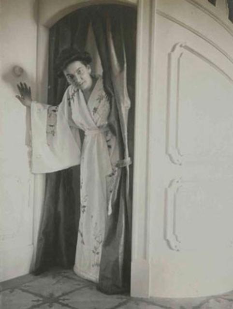 5. Dora Pejačević, Pejačević Castle, Našice, photo Elizabeta Drašković, 1912, MGZ 45139
